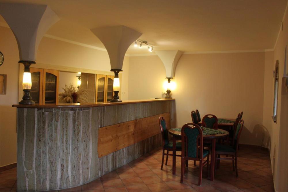 Zlaty Lev Hotel Svitavy Eksteriør billede